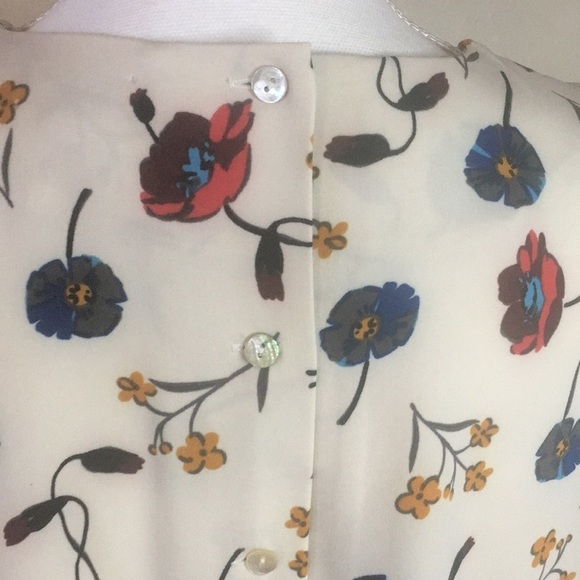 Carmen Marc Valvo Floral Bell Sleeve Blouse - Picture 7 of 9
